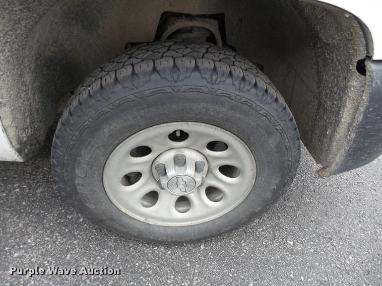 image for item DB7240 2009 Chevrolet Silverado 1500 Ext. Cab pickup truck