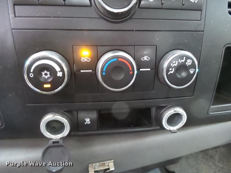 image for item DB7240 2009 Chevrolet Silverado 1500 Ext. Cab pickup truck