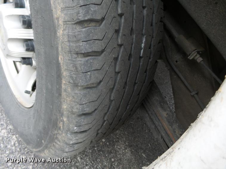 image for item DB7242 2013 Chevrolet Express 3500 Extended van