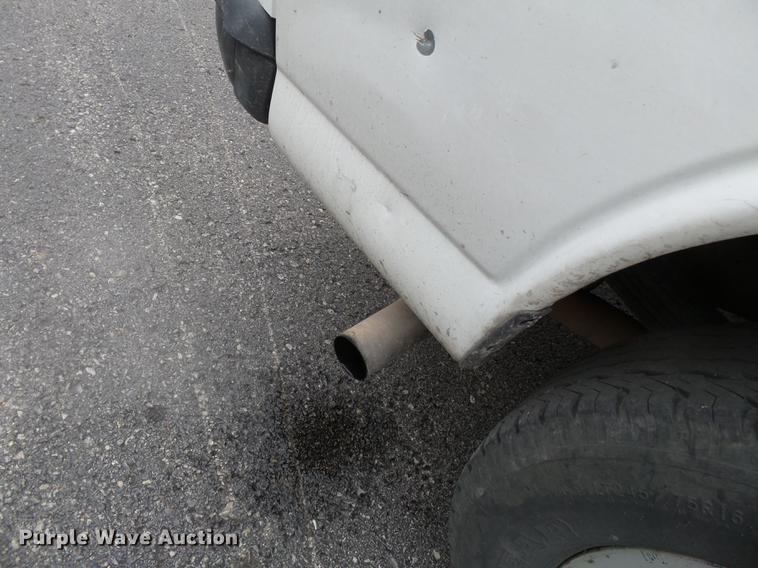 image for item DB7242 2013 Chevrolet Express 3500 Extended van