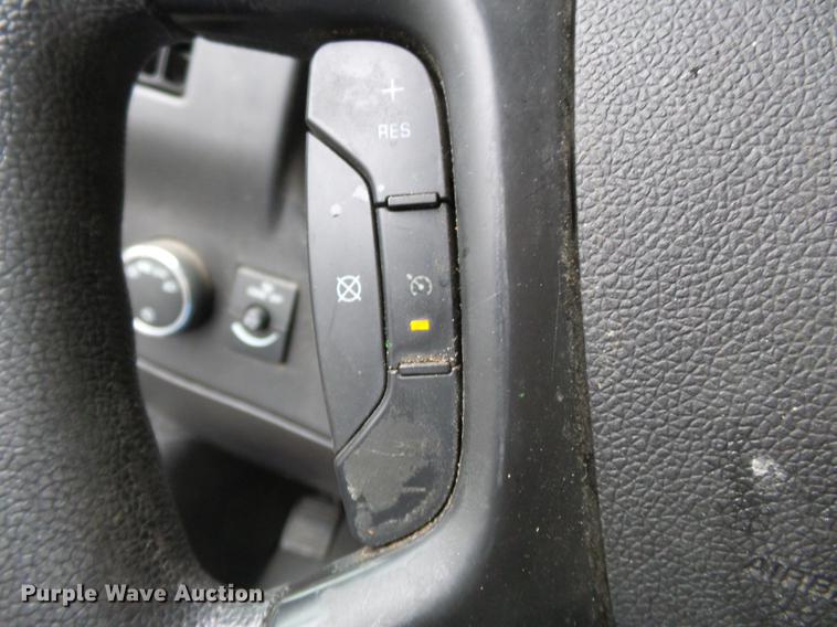 image for item DB7242 2013 Chevrolet Express 3500 Extended van