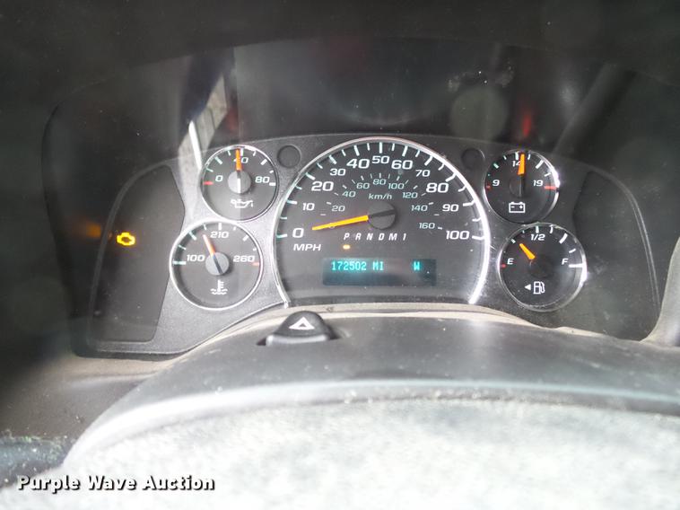 image for item DB7242 2013 Chevrolet Express 3500 Extended van