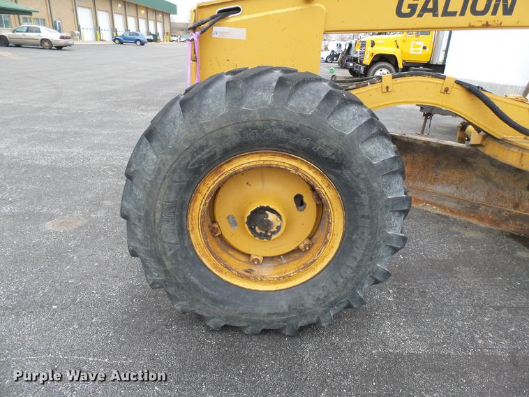 image for item DB7243 1995 Galion Dresser 850 motor grader