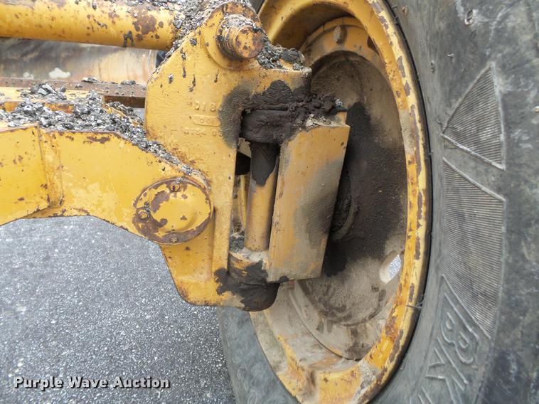 image for item DB7243 1995 Galion Dresser 850 motor grader