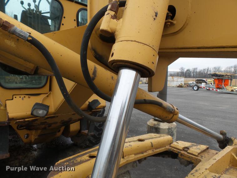 image for item DB7243 1995 Galion Dresser 850 motor grader