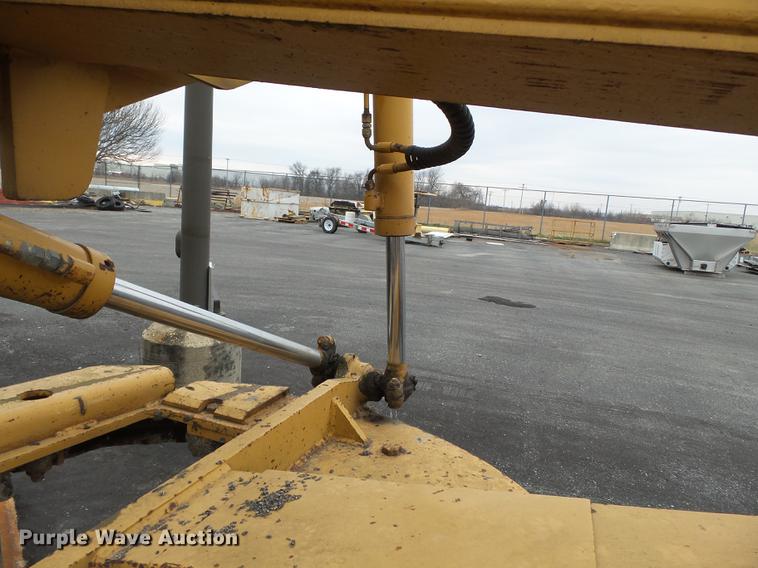 image for item DB7243 1995 Galion Dresser 850 motor grader