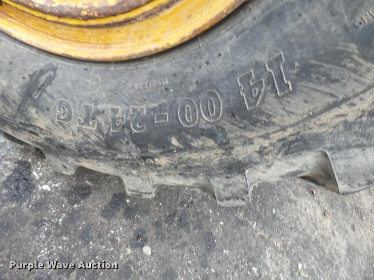 image for item DB7243 1995 Galion Dresser 850 motor grader