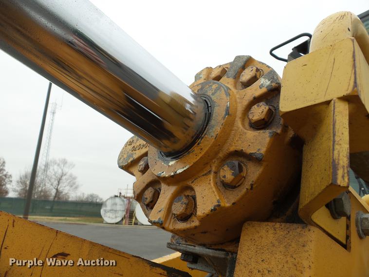 image for item DB7245 1999 Case 621C wheel loader