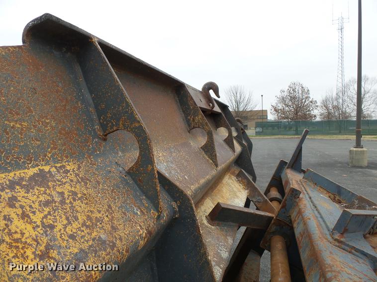 image for item DB7245 1999 Case 621C wheel loader