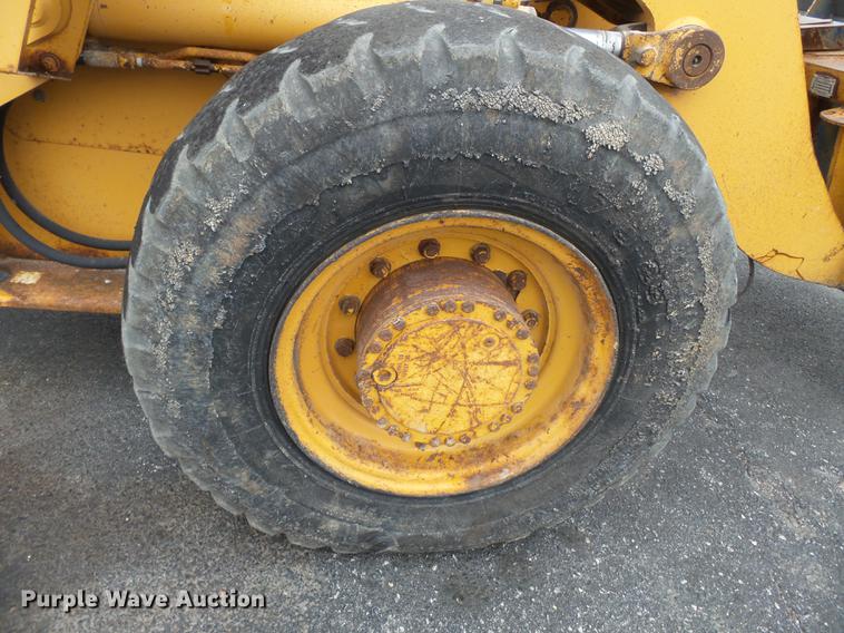 image for item DB7245 1999 Case 621C wheel loader