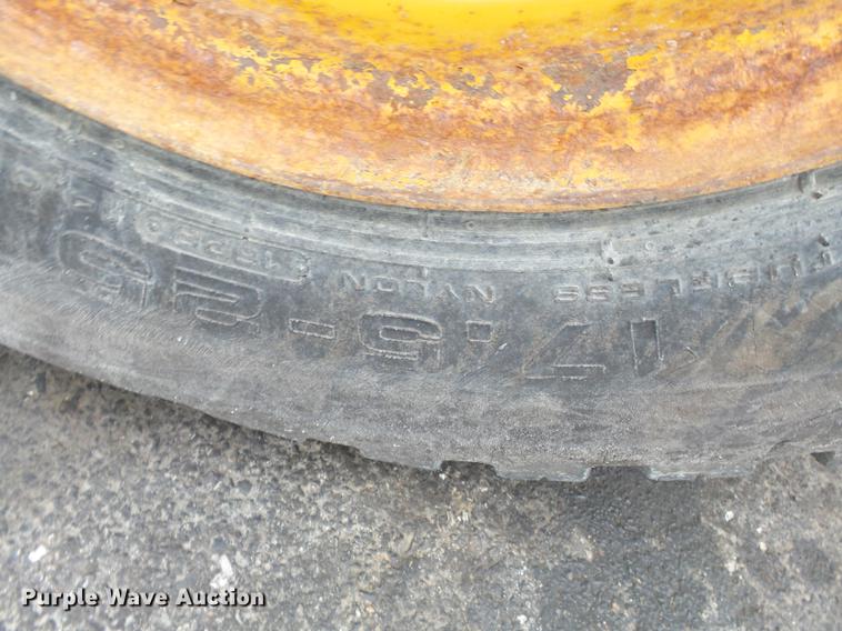 image for item DB7245 1999 Case 621C wheel loader