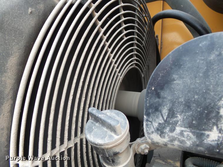 image for item DB7245 1999 Case 621C wheel loader