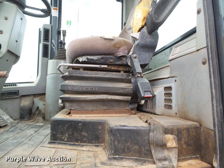 image for item DB7245 1999 Case 621C wheel loader