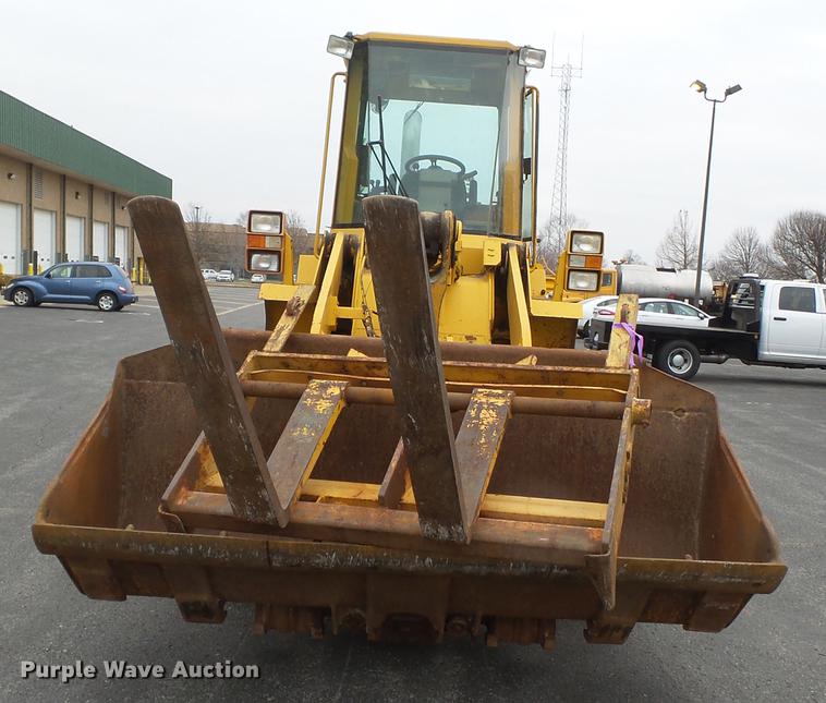 image for item DB7246 1995 Case 621B wheel loader