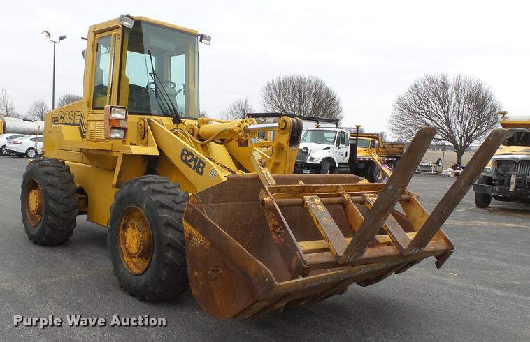image for item DB7246 1995 Case 621B wheel loader