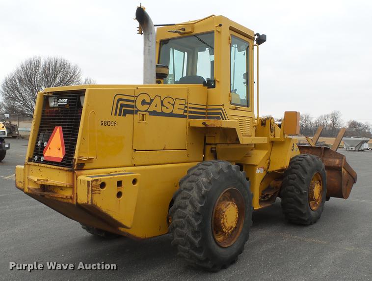 image for item DB7246 1995 Case 621B wheel loader