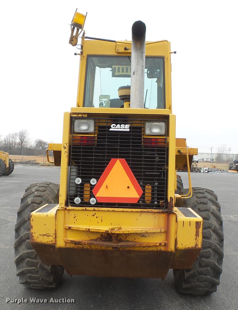 image for item DB7246 1995 Case 621B wheel loader