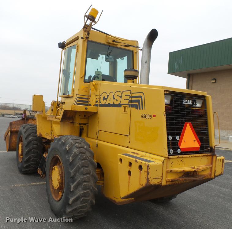 image for item DB7246 1995 Case 621B wheel loader