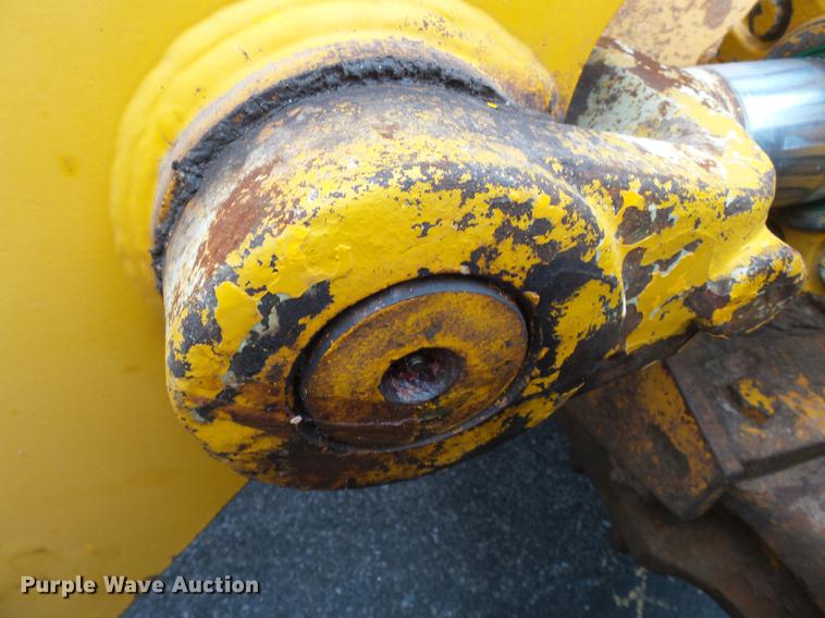 image for item DB7246 1995 Case 621B wheel loader