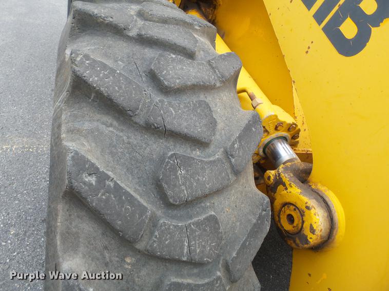 image for item DB7246 1995 Case 621B wheel loader