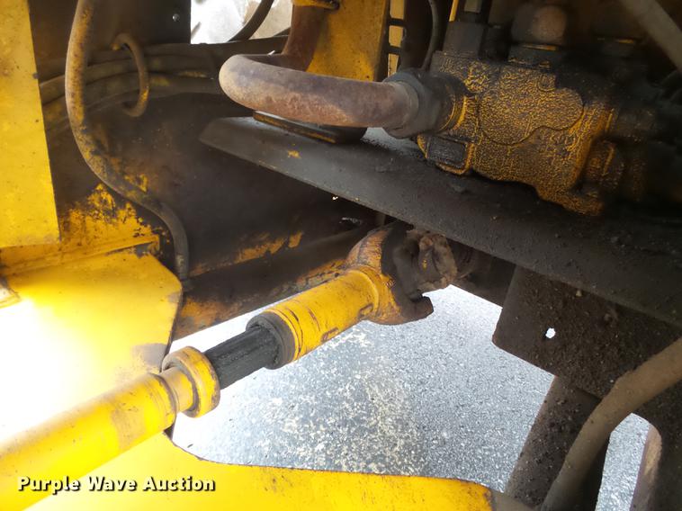 image for item DB7246 1995 Case 621B wheel loader