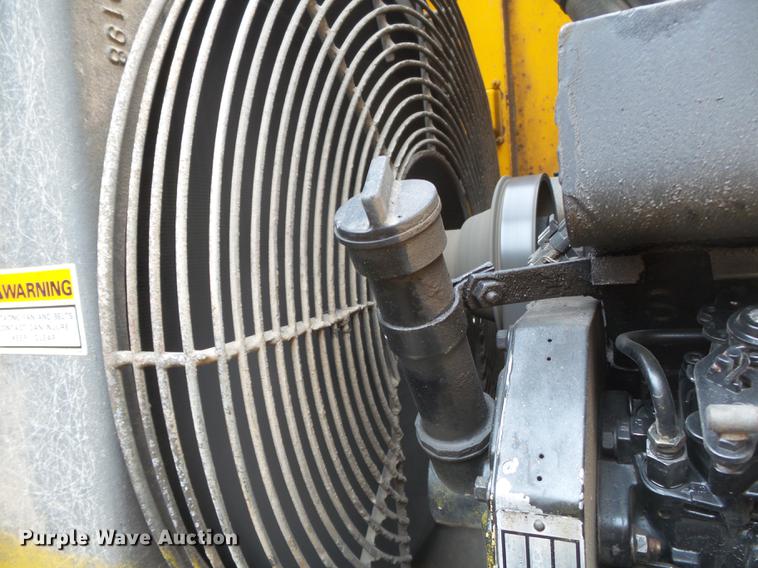 image for item DB7246 1995 Case 621B wheel loader