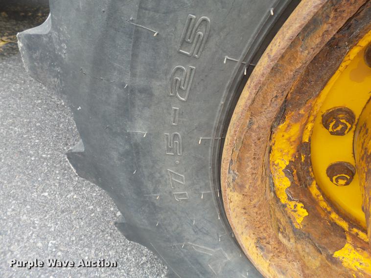 image for item DB7246 1995 Case 621B wheel loader