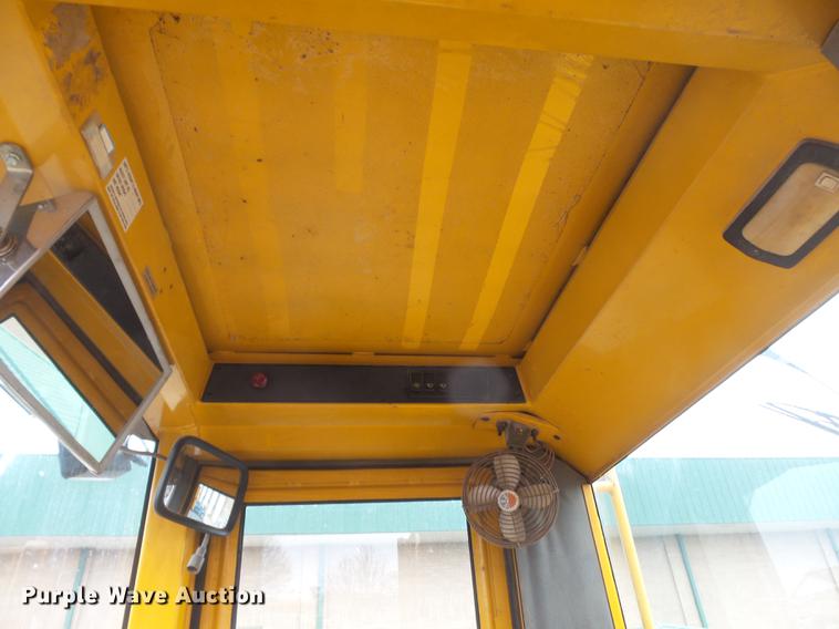 image for item DB7246 1995 Case 621B wheel loader