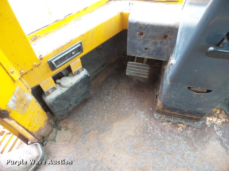 image for item DB7246 1995 Case 621B wheel loader