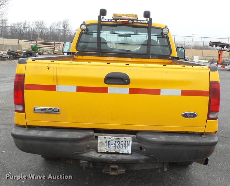 image for item DB7249 2005 Ford F250 pickup truck