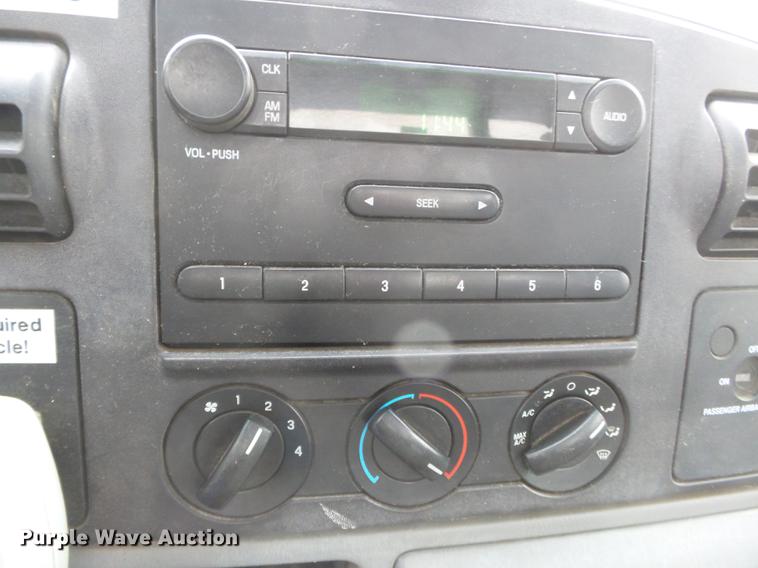 image for item DB7249 2005 Ford F250 pickup truck