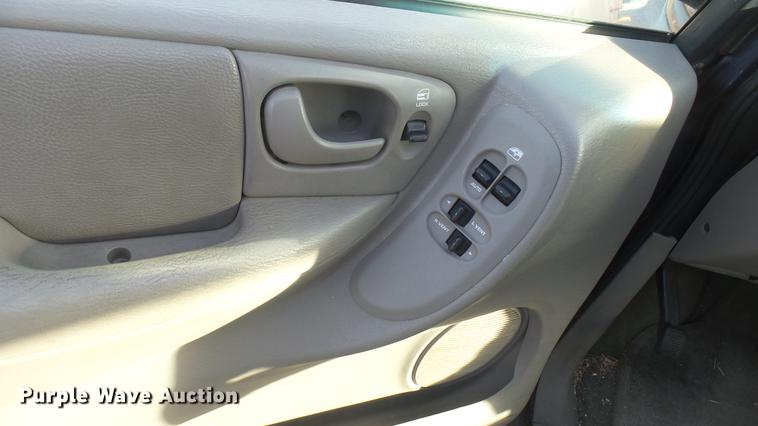 image for item DC1922 2002 Dodge Grand Caravan