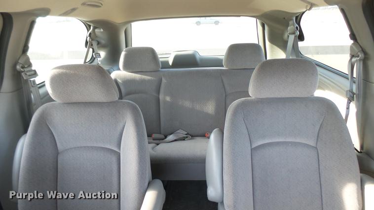 image for item DC1922 2002 Dodge Grand Caravan