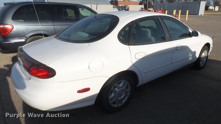 image for item DC1923 1999 Ford Taurus