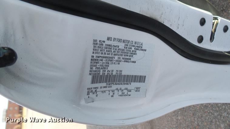 image for item DC1923 1999 Ford Taurus