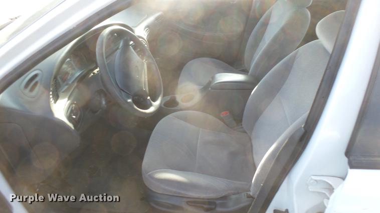 image for item DC1923 1999 Ford Taurus