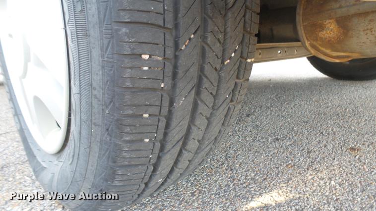 image for item DC1923 1999 Ford Taurus