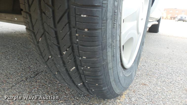 image for item DC1923 1999 Ford Taurus