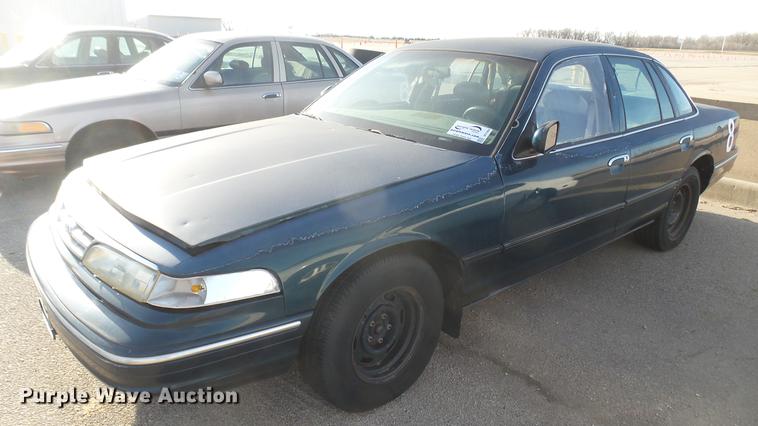 image for item DC1924 1997 Ford Crown Victoria police interceptor
