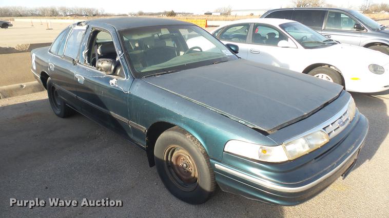 image for item DC1924 1997 Ford Crown Victoria police interceptor