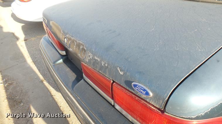 image for item DC1924 1997 Ford Crown Victoria police interceptor