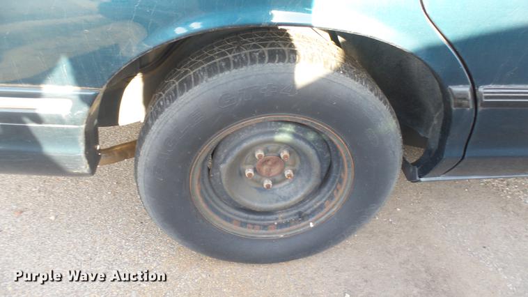 image for item DC1924 1997 Ford Crown Victoria police interceptor