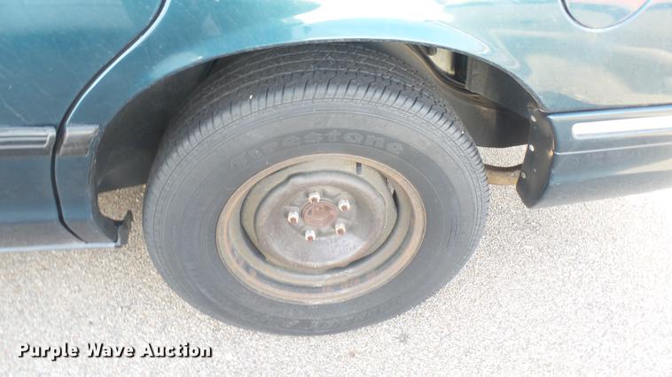 image for item DC1924 1997 Ford Crown Victoria police interceptor