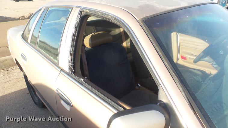 image for item DC1925 1996 Ford Crown Victoria police interceptor