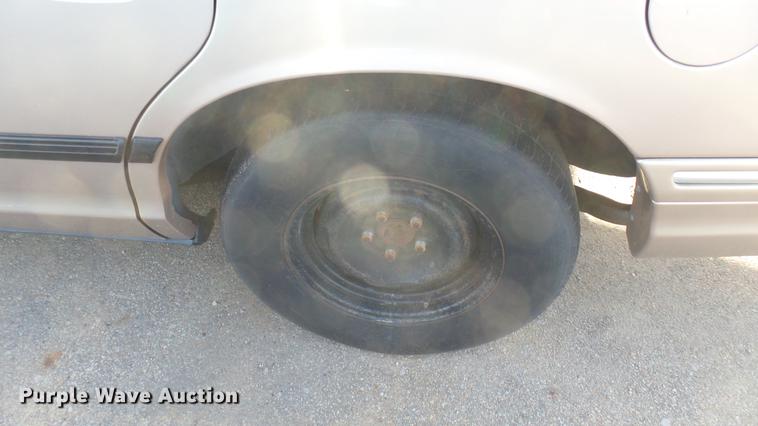 image for item DC1925 1996 Ford Crown Victoria police interceptor