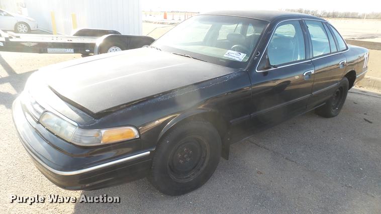 image for item DC1926 1997 Ford Crown Victoria police interceptor