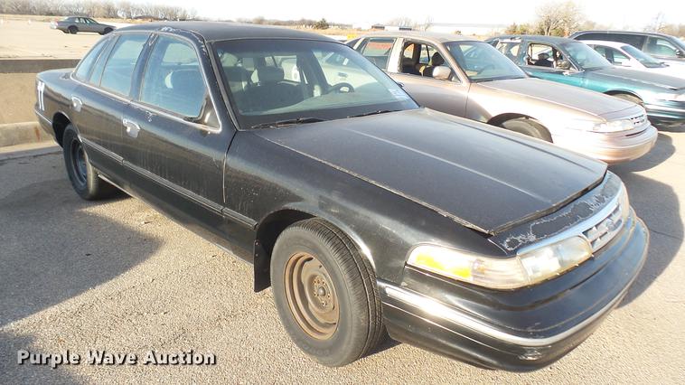 image for item DC1926 1997 Ford Crown Victoria police interceptor