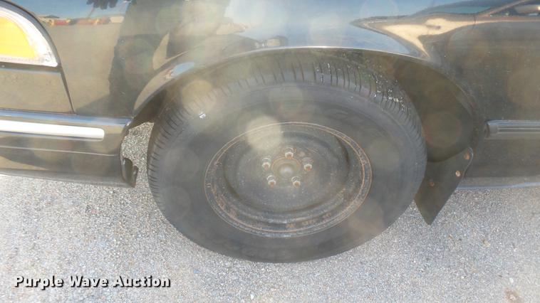 image for item DC1926 1997 Ford Crown Victoria police interceptor