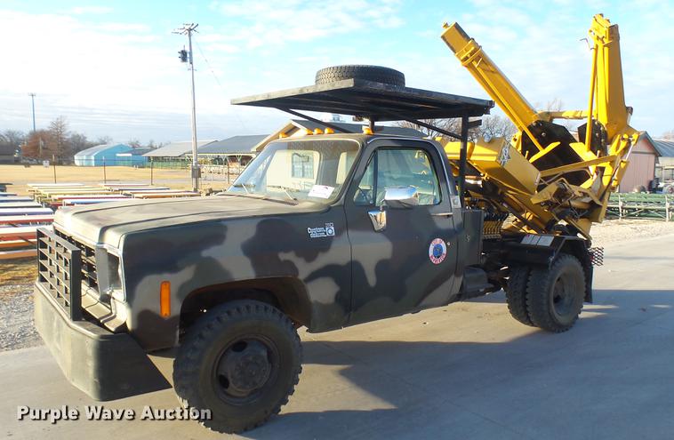 image for item DC1943 1977 Chevrolet 30 pickup truck with tree spade