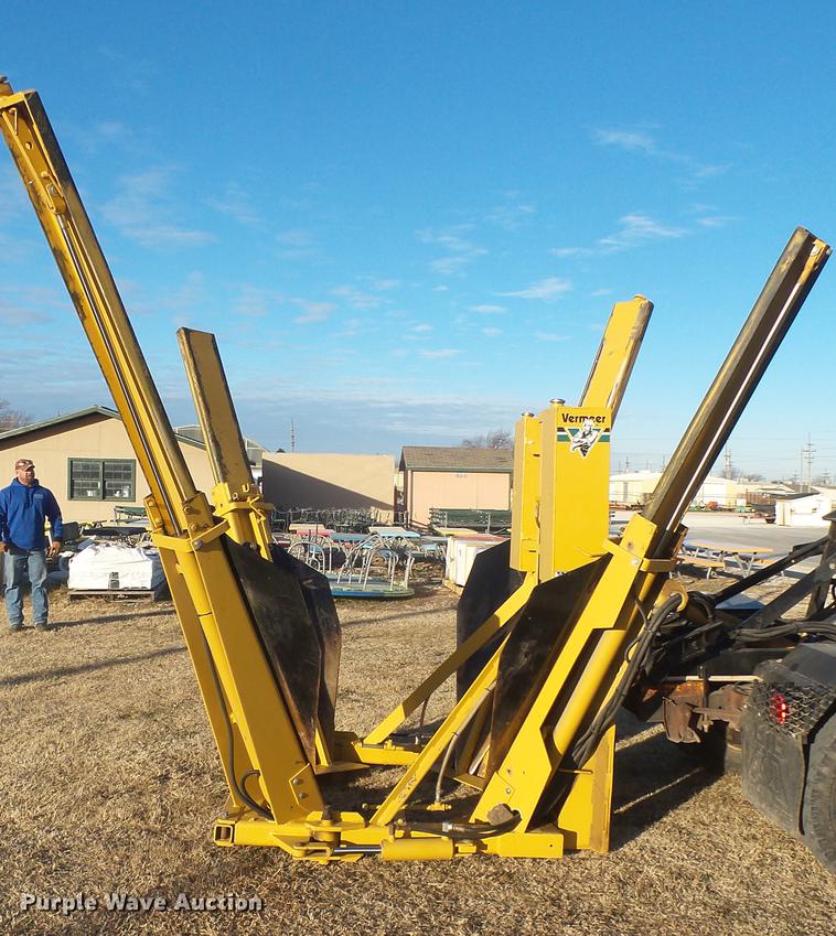 image for item DC1943 1977 Chevrolet 30 pickup truck with tree spade